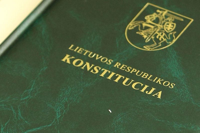 Rinkimų užstatas atitinka Konstituciją, paskelbė KT