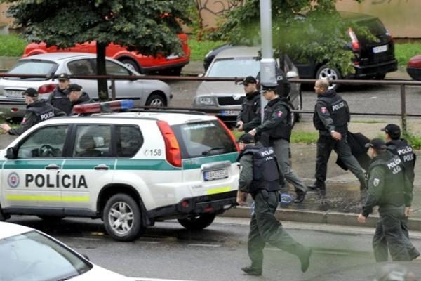 Slovakijoje per žudiko išpuolį žuvo aštuoni žmonės, 15 sužeisti (papildyta)