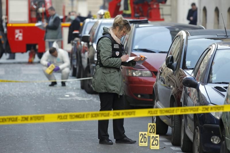 Paryžiuje prie Indonezijos ambasados sprogo pakete paslėpta bomba