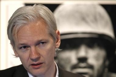 Britanija ir kelios kitos šalys žino J.Assange'o buvimo vietą