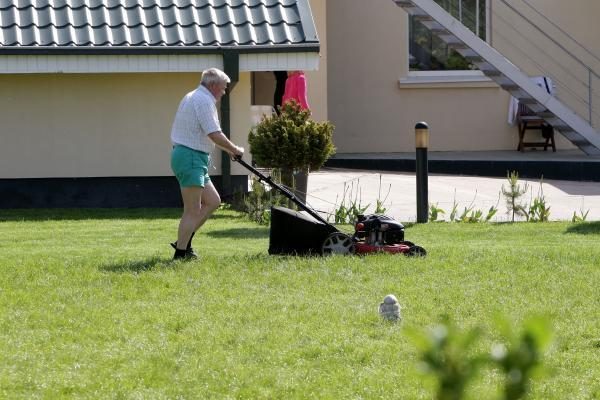 Septynios paros Garliavoje - susirinkusieji niekur nesiskirsto