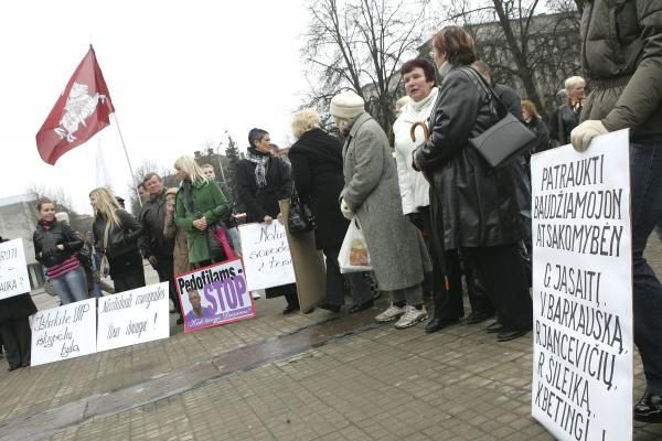 Po mitingo prieš pedofilus - mišios už prokurorų atsivertimą