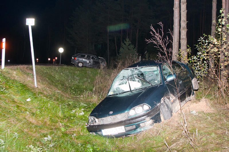 Per avariją trūko automobilio „Opel“ saugos diržai