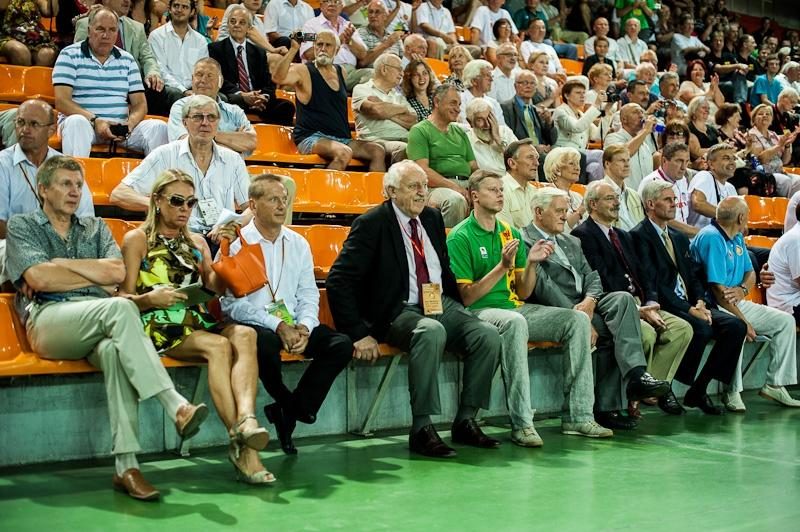 Halėje iškilmingai pradėtas Europos veteranų krepšinio čempionatas