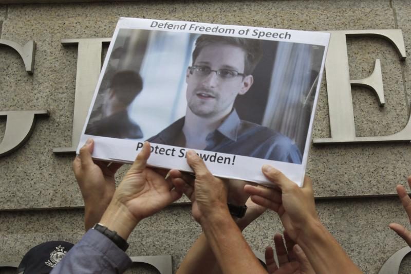 Po prieglobsčio suteikimo E.Snowdenui: dar vienas JAV ir Rusijos santykių 