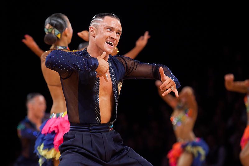 Pasaulio šokių čempionate triumfavo „Žuvėdra“