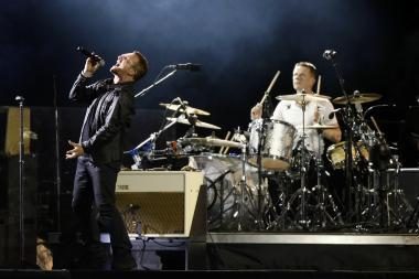 U2 pradėjo pasaulines gastroles dideliu koncertu Barselonoje