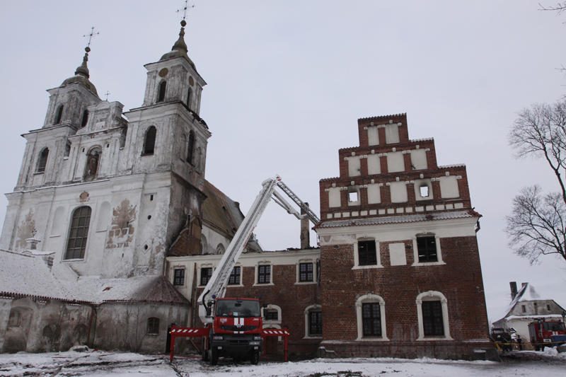 Tytuvėnų gaisre pražuvo išskirtiniai auksakalystės darbai 