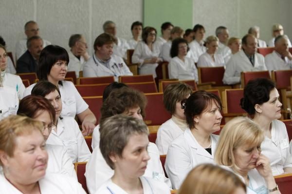 Garbės ženklai - gydytojui ir dvasininkui