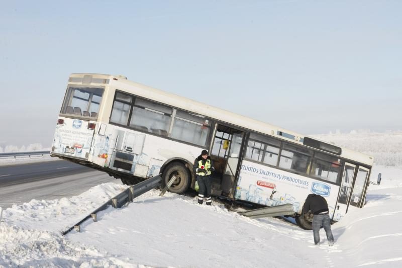 Klaipėdos rajone - ką tik suremontuoto autobuso avarija 