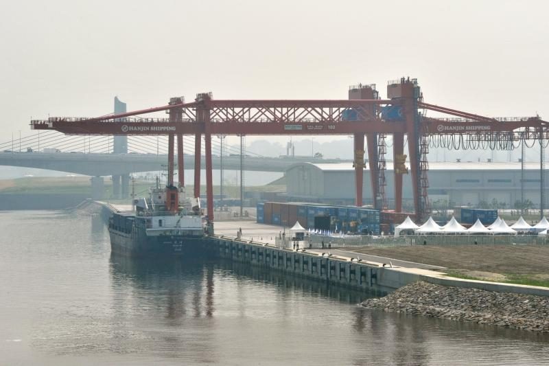 Naujas kanalas sujungė Pietų Korėjos sostinę su Geltonąja jūra