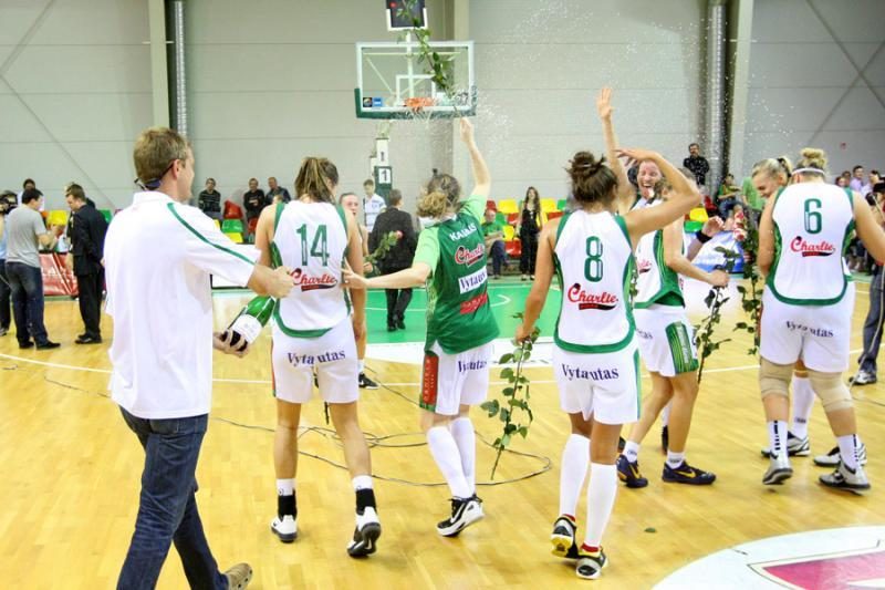 Lietuvos moterų krepšinio auksas ir bronza – kaunietėms