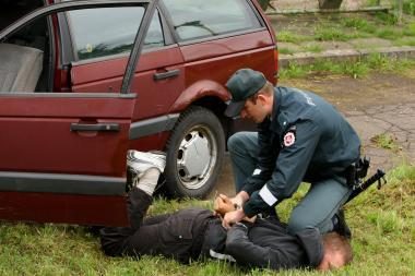 Nuo girtų pažeidėjų kenčia Tauragės rajono policininkai