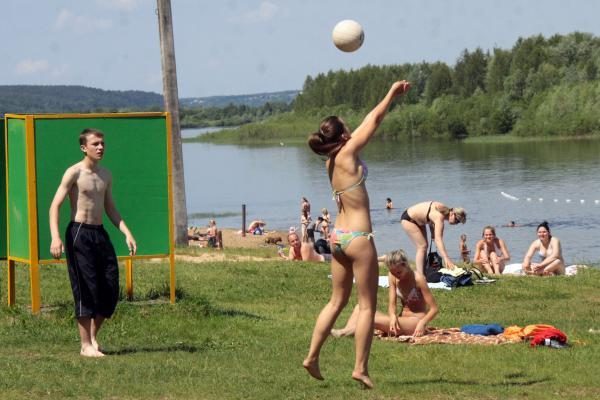 Kauno paplūdimiai: poilsiautojų netrūksta nuo aušros iki sutemos