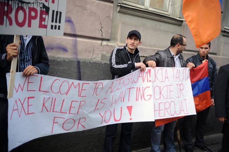 Sostinėje prie Vengrijos ambasados armėnų protestas
