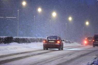 Vakarų Lietuvoje eismo sąlygos sudėtingos