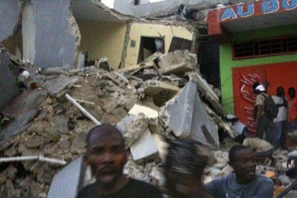 Haičiui smogęs žemės drebėjimas nusinešė daug gyvybių 