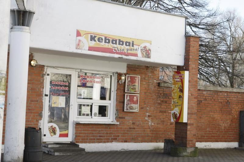 Klaipėdoje vagis iš kebabinės pavogė kasos aparatą