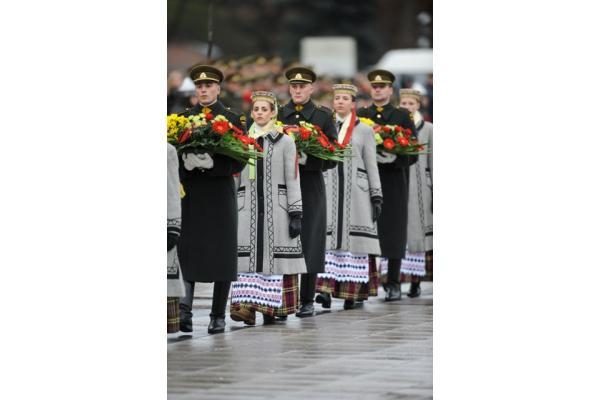 Vilniaus centre šventine rikiuote ir paradu paminėta Kariuomenės diena