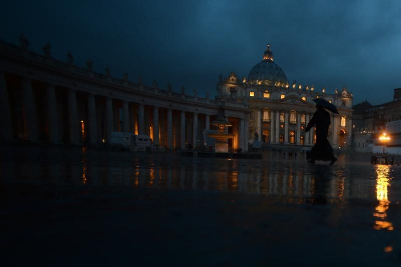 Italijos vyskupas suimtas atliekant tyrimą dėl Vatikano banko veiklos