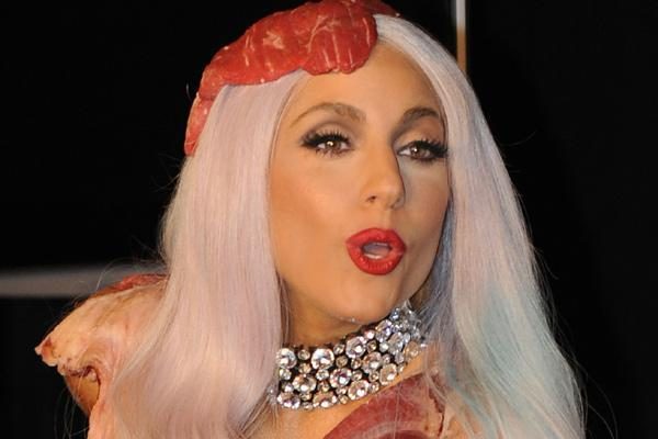 Lady Gaga – blogiausiai besirengianti pramogų pasaulio atstovė