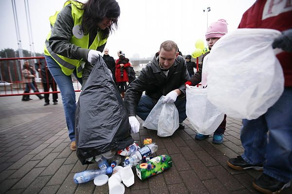 Šeimos Vilniuje rinkosi į šiukšlių rūšiavimo varžybas