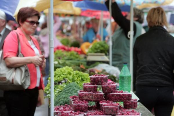 Daržovių kainą Kalvarijų turguje lemia ir pardavėjos nuotaika