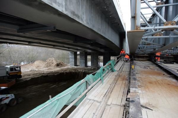 Nauja Lazdynų tilto dalis statoma skolon