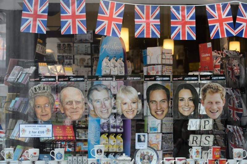 Britų karalienė deimantinį jubiliejų švenčia būdama itin populiari