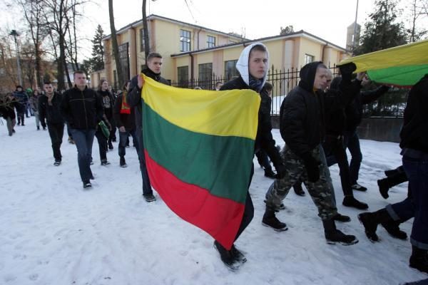 Patriotiško jaunimo eitynės patriotizmu neapsiribojo (papildyta)