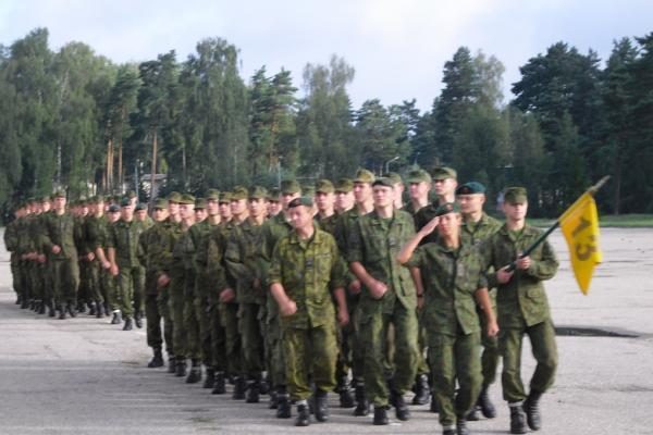 Būtinieji kariniai mokymai: ateina vis jaunesni jaunuoliai 