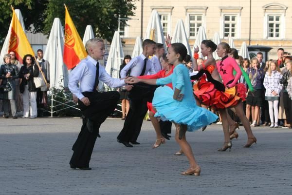 Rugsėjo 1-oji: Lietuvininkų aikštėje - moksleivių jūra  