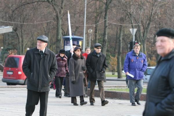 Mitinguotojai: valdžia turi tarnauti žmonėms!