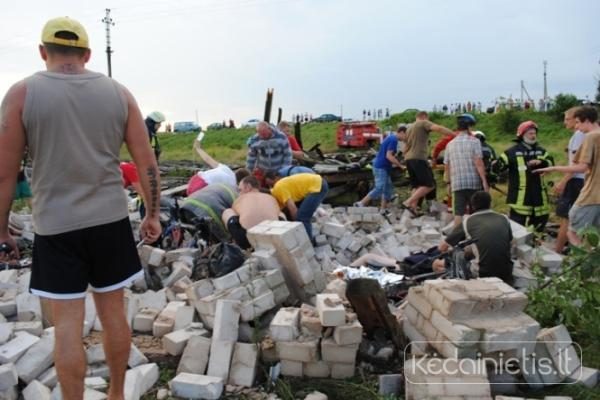 Kauno rajone nukentėjusių Čekijos turistų būklė labai rimta (papildyta)