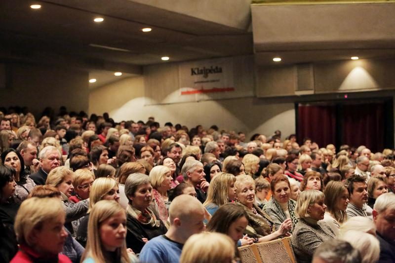 Klaipėdos teatrai žiūrovus vaišino kultūriniu Užgavėnių šiupiniu