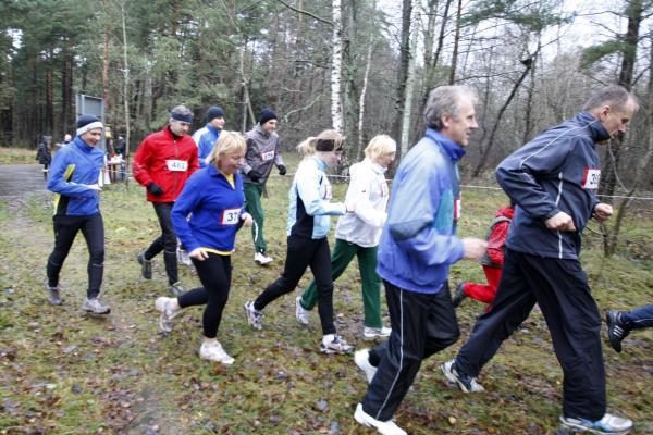 Stiprus vėjas bėgikų nebaugino