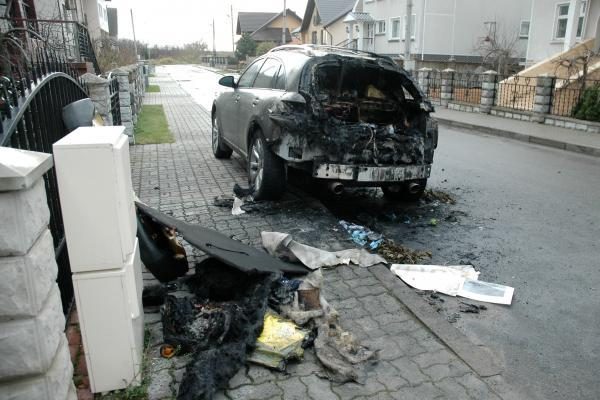 Klaipėdoje užgesintas automobilis