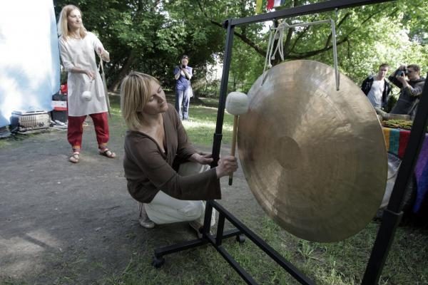 Tibeto skvero atidaryme - vos keli parlamentarai