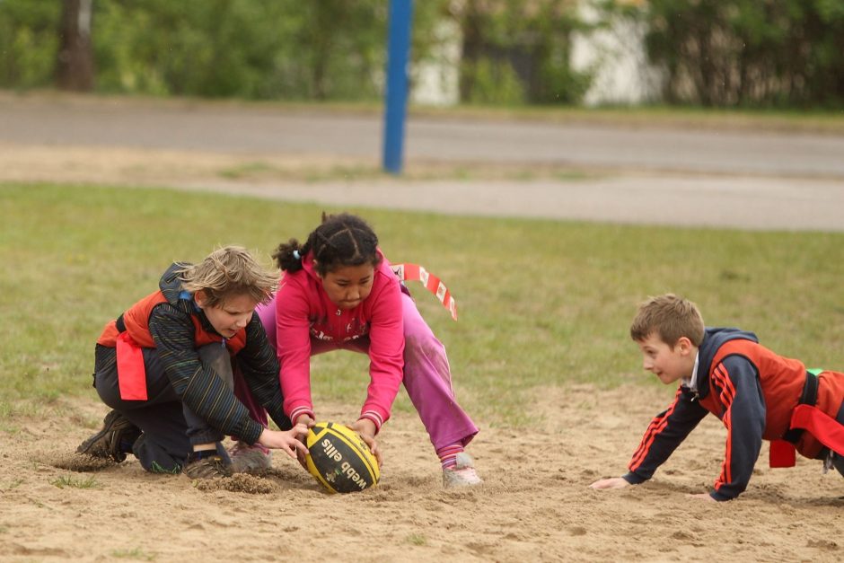 Jaunųjų regbininkų kovos Vilniuje sužavėjo net žinomą reperį Pushą