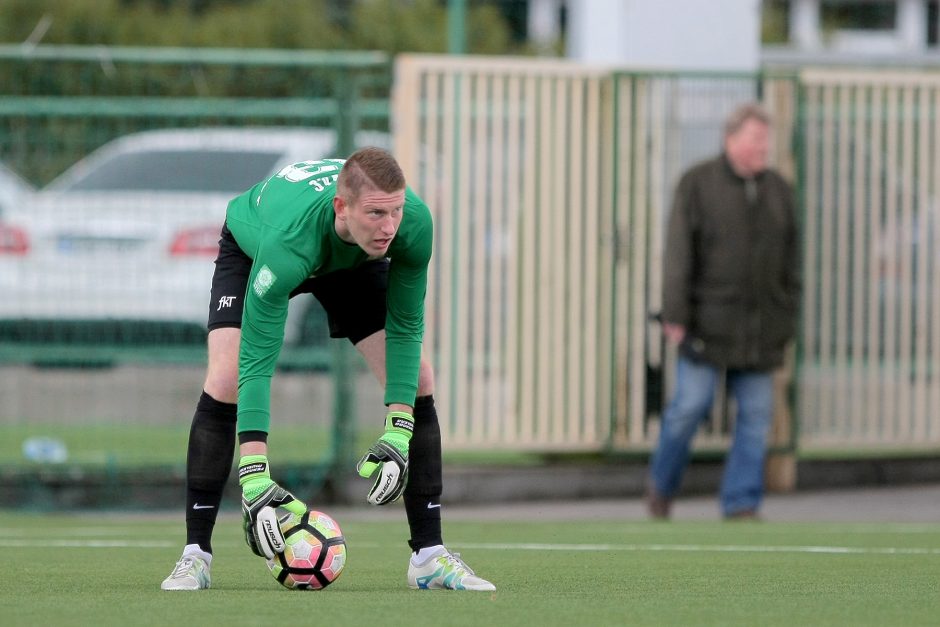 Nuskriaudę vicečempionus piktinosi teisėjais