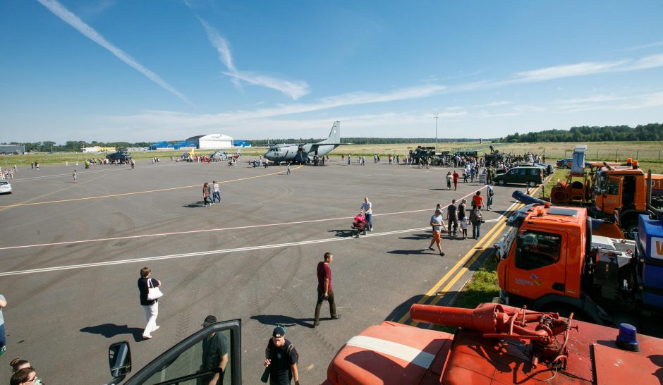 Kauno oro uoste – dūzgianti aviacijos šventė 