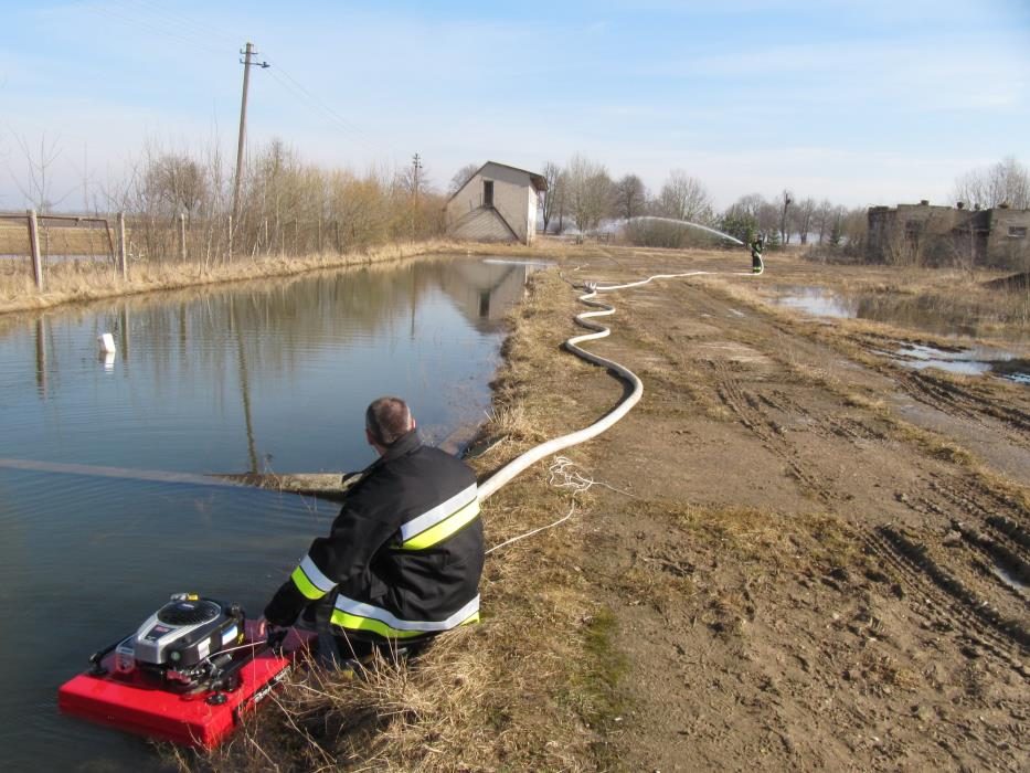 Rajono ugniagesių techniką papildė naujos priemonės