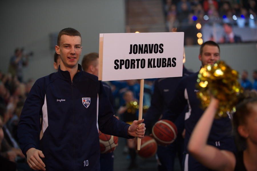 Iškilmingai atidaryta nauja Jonavos sporto arena