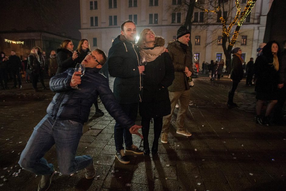 Medikai šventinę naktį gelbėjo ir alkoholiu apsinuodijusius vaikus