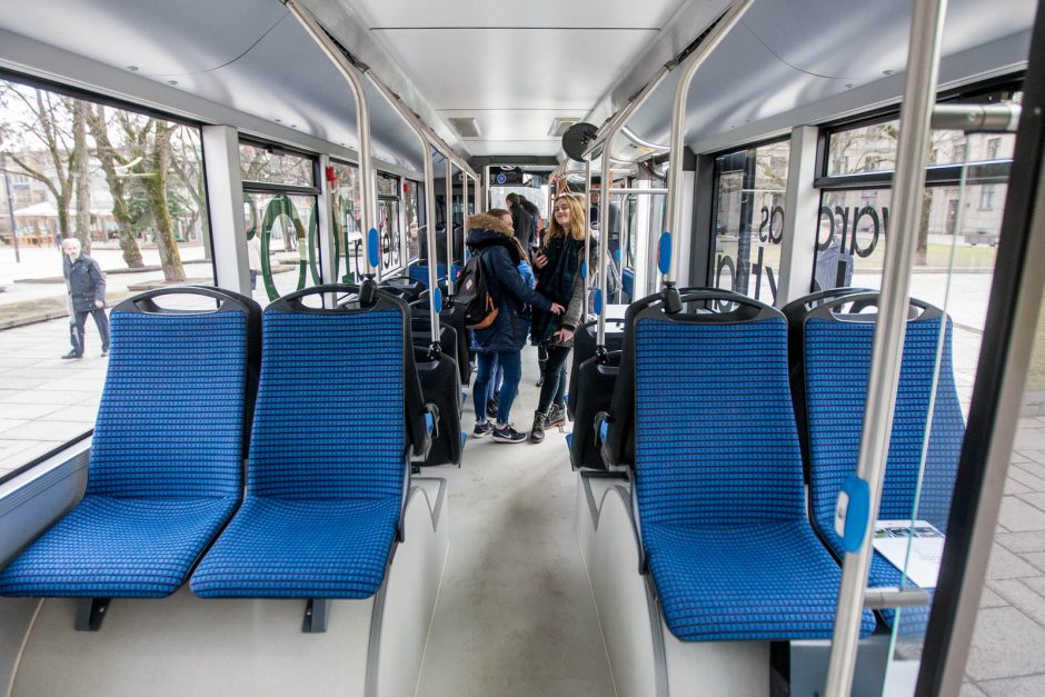 Žemės dienos proga kauniečiai išbandė naują autobusą