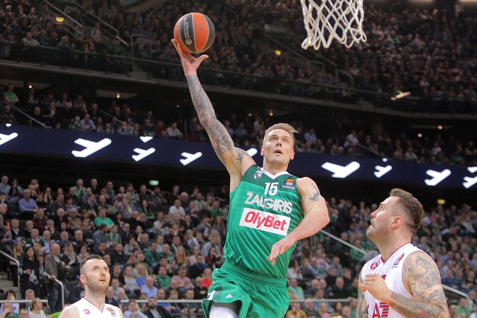  „Žalgiris“  po atkaklios kovos nusileido „Emporio Armani“ krepšininkams