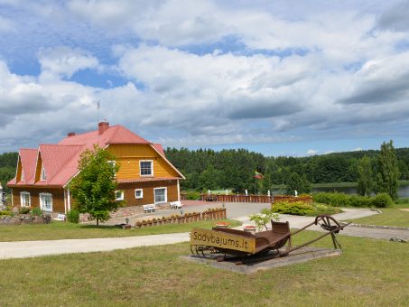 Skelbimas - Kaimo turizmo sodyba ant ežero kranto vestuvėms,pokyliams