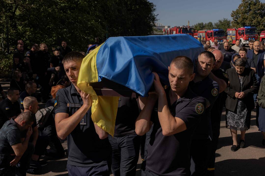 562-oji karo Ukrainoje diena