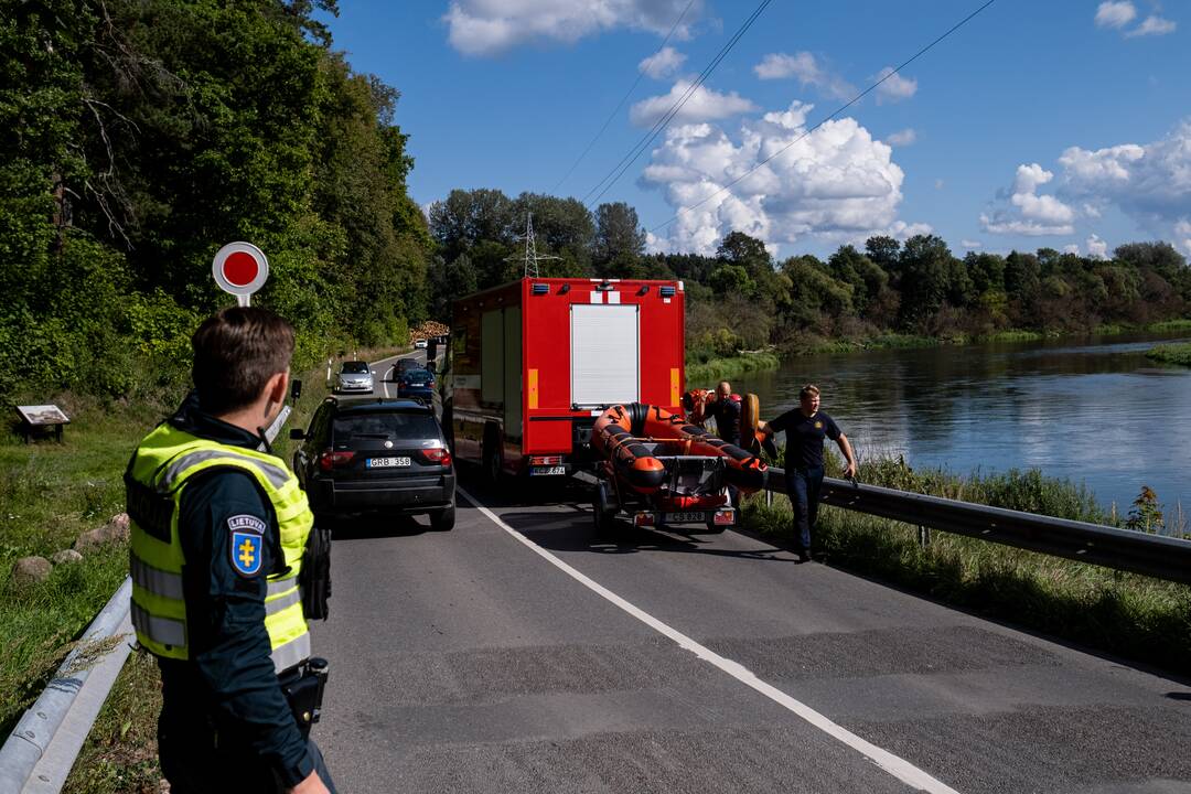 Vilniuje, Neryje, gelbėtojams nepavyko išgelbėti dviejų mažylių