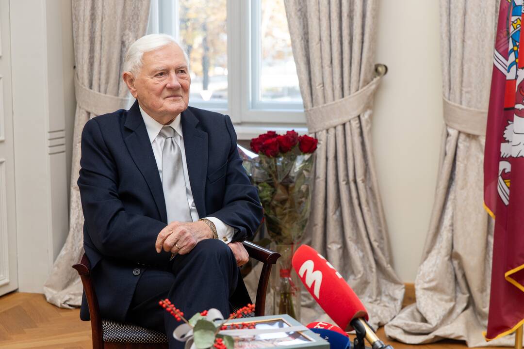 Valdo Adamkaus gimtadienis Kaune
